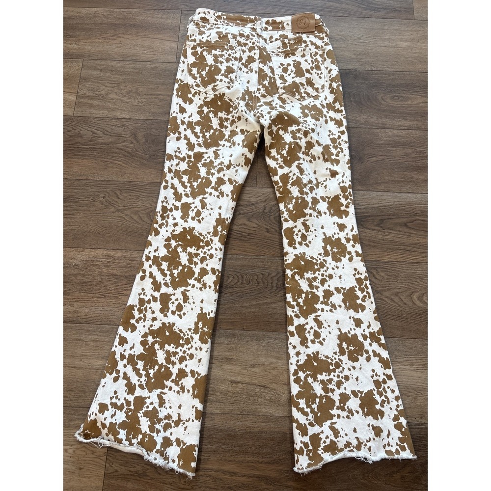 Grace & Emma Cow Print Flare Jeans Size 8 Western Bootcut Raw Hem Stretch Denim - Picture 4 of 16
